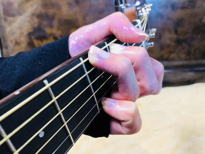 ギター　コード　Ｇ　Ｇコード　Ｇメジャー　アコースティックギター　アコギ　弾き方