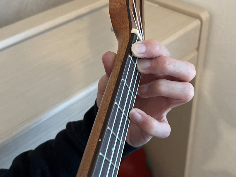 ウクレレ　コード　Ｆｍ　Ｆｍコード　Ｆマイナー　ウクレレの弾き方　弾き方　奏法　上達