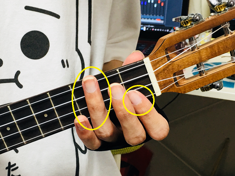 ウクレレ　コード　左手　ブラッシング　奏法　ウクレレの弾き方　弾き方　上達　練習フレーズ